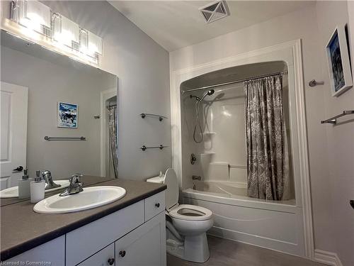 502-16 Wood Street, St. Catharines, ON - Indoor Photo Showing Bathroom