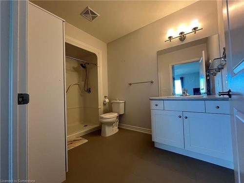 502-16 Wood Street, St. Catharines, ON - Indoor Photo Showing Bathroom