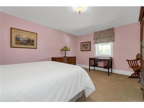 16 Nelles Boulevard, Grimsby, ON - Indoor Photo Showing Bedroom