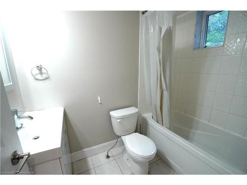 C3-540 King Street E, Hamilton, ON - Indoor Photo Showing Bathroom