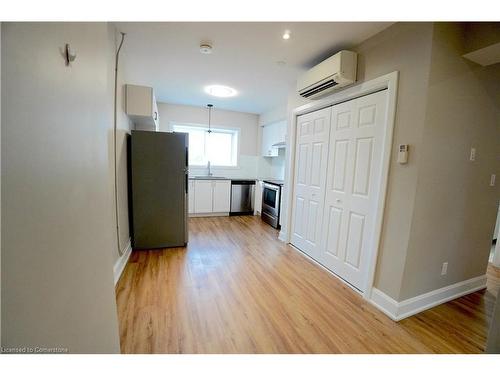 C3-540 King Street E, Hamilton, ON - Indoor Photo Showing Kitchen