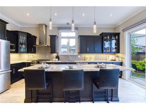 44 Riesling Court, Hamilton, ON - Indoor Photo Showing Kitchen With Upgraded Kitchen