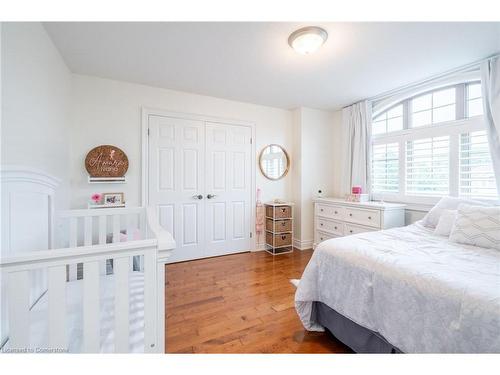 12 Cowper Court, Dundas, ON - Indoor Photo Showing Bedroom