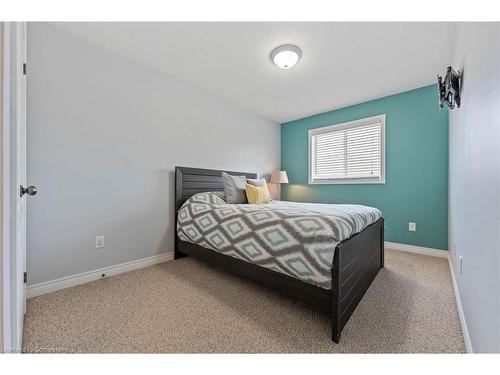 7-615 Rymal Road E, Hamilton, ON - Indoor Photo Showing Bedroom