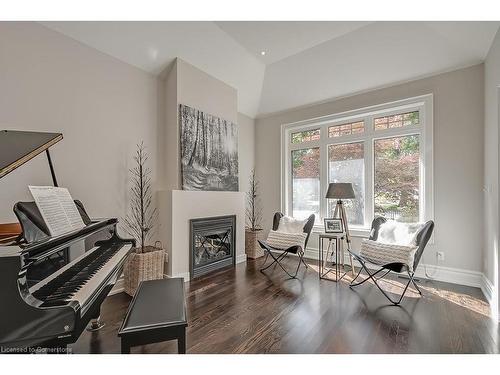 883 Kingsway Drive, Burlington, ON - Indoor With Fireplace