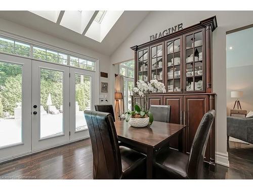 883 Kingsway Drive, Burlington, ON - Indoor Photo Showing Dining Room