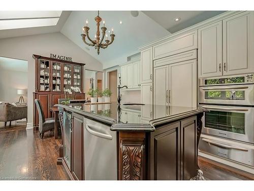 883 Kingsway Drive, Burlington, ON - Indoor Photo Showing Kitchen