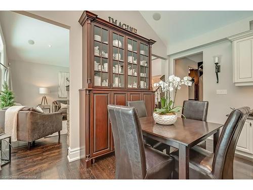 883 Kingsway Drive, Burlington, ON - Indoor Photo Showing Dining Room