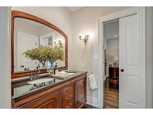 883 Kingsway Drive, Burlington, ON - Indoor Photo Showing Bathroom