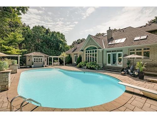 883 Kingsway Drive, Burlington, ON - Outdoor With In Ground Pool