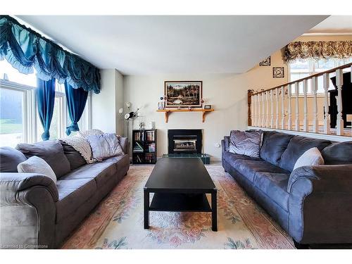 160 Davis Street, Port Colborne, ON - Indoor Photo Showing Living Room With Fireplace