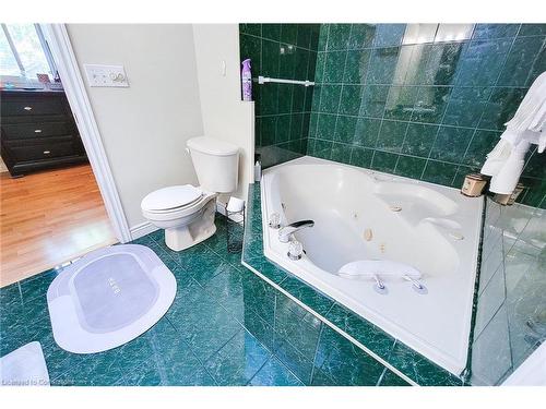 160 Davis Street, Port Colborne, ON - Indoor Photo Showing Bathroom