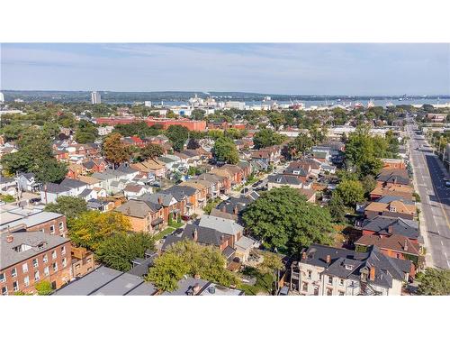 16 William Street, Hamilton, ON - Outdoor With View