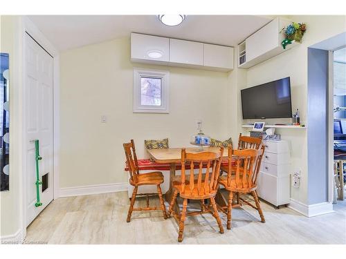 16 William Street, Hamilton, ON - Indoor Photo Showing Dining Room