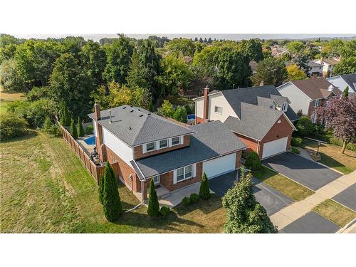 2090 Deer Run Avenue, Burlington, ON - Outdoor