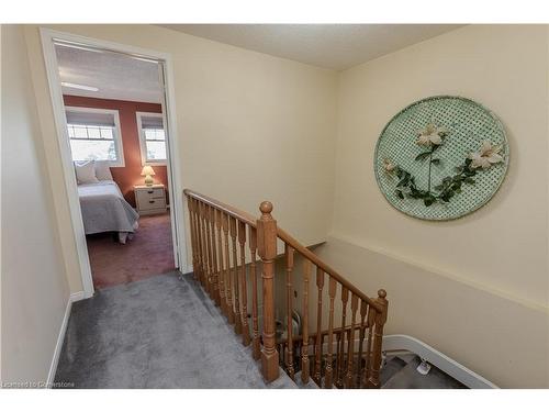 2090 Deer Run Avenue, Burlington, ON - Indoor Photo Showing Other Room