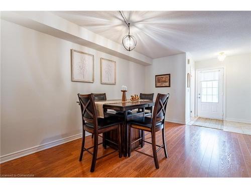 67 Golden Iris Crescent, Waterdown, ON - Indoor Photo Showing Dining Room