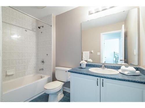 67 Golden Iris Crescent, Waterdown, ON - Indoor Photo Showing Bathroom