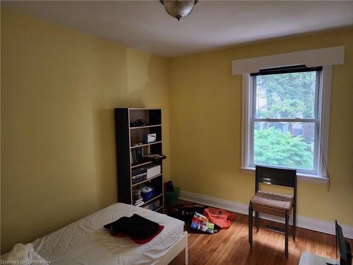 6 Uplands Avenue, Hamilton, ON - Indoor Photo Showing Bedroom