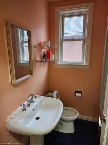 6 Uplands Avenue, Hamilton, ON - Indoor Photo Showing Bathroom