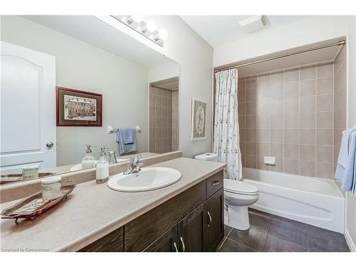 69 Myers Lane, Ancaster, ON - Indoor Photo Showing Bathroom