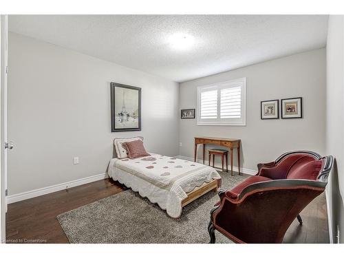 69 Myers Lane, Ancaster, ON - Indoor Photo Showing Bedroom