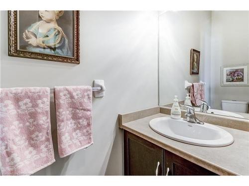 69 Myers Lane, Ancaster, ON - Indoor Photo Showing Bathroom