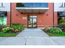 214-170 Rockhaven Lane, Waterdown, ON  - Outdoor 