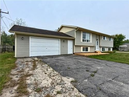 6 Deer Avenue, Manitouwadge, ON - Outdoor