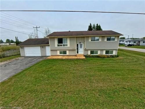 6 Deer Avenue, Manitouwadge, ON - Outdoor With Facade