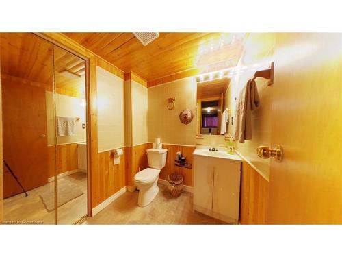 6 Deer Avenue, Manitouwadge, ON - Indoor Photo Showing Bathroom