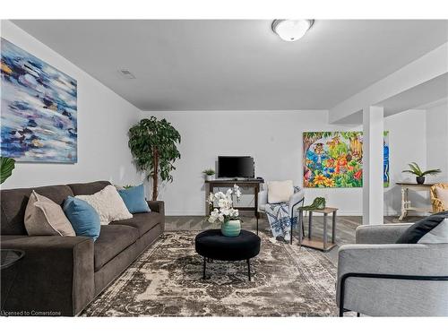 61 Horseshoe Bay Road, Dunnville, ON - Indoor Photo Showing Living Room