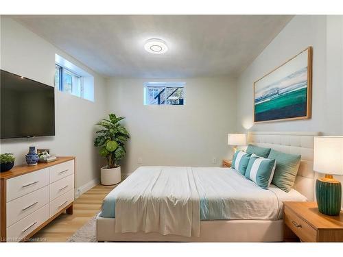 270 Metcalfe Street S, Simcoe, ON - Indoor Photo Showing Bedroom