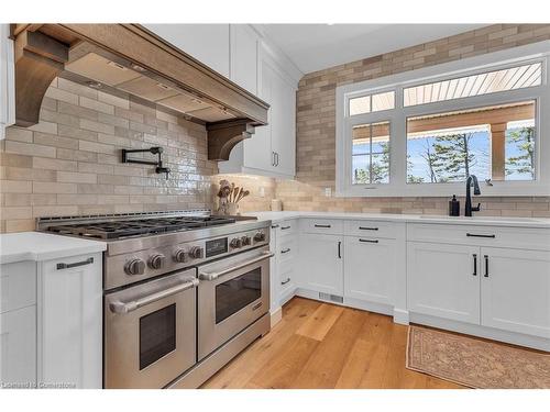 42 Parsonage Road, Ancaster, ON - Indoor Photo Showing Kitchen With Upgraded Kitchen