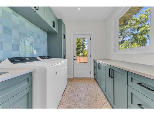 42 Parsonage Road, Ancaster, ON - Indoor Photo Showing Laundry Room