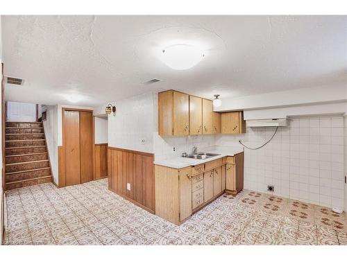 77 Greenford Drive, Hamilton, ON - Indoor Photo Showing Kitchen With Double Sink