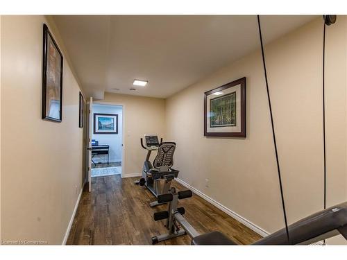 27 Andrew Lane, Thorold, ON - Indoor Photo Showing Gym Room