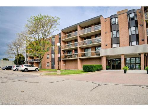 410-88 Tollgate Road, Brantford, ON - Outdoor With Balcony With Facade