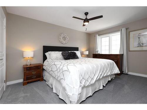 38-515 Winston Road, Grimsby, ON - Indoor Photo Showing Bedroom