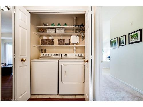 410-2085 Amherst Heights Drive, Burlington, ON - Indoor Photo Showing Laundry Room