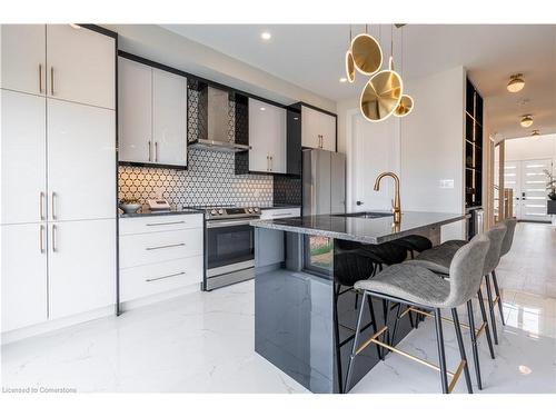 Lot 57 Walker Road, Fonthill, ON - Indoor Photo Showing Kitchen With Upgraded Kitchen