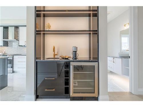 Lot 57 Walker Road, Fonthill, ON - Indoor Photo Showing Kitchen With Upgraded Kitchen