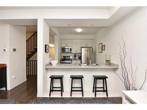 8 Sharp Drive, Ancaster, ON - Indoor Photo Showing Kitchen With Stainless Steel Kitchen