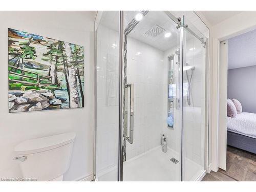 42-2470 Headon Forest Drive, Burlington, ON - Indoor Photo Showing Bathroom