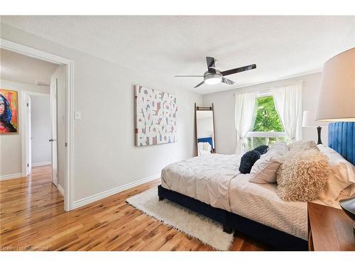 4 Glencastle Square, Brampton, ON - Indoor Photo Showing Bedroom