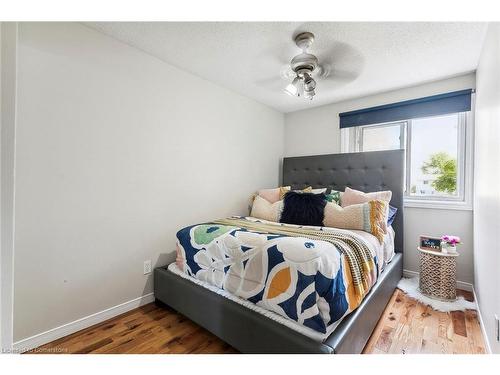 4 Glencastle Square, Brampton, ON - Indoor Photo Showing Bedroom