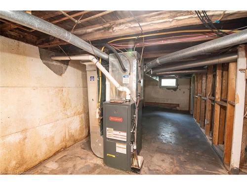 621 Pine Street, Haldimand County, ON - Indoor Photo Showing Basement