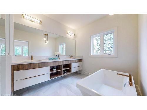 48 Miller Drive, Ancaster, ON - Indoor Photo Showing Bathroom