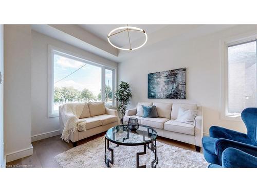 48 Miller Drive, Ancaster, ON - Indoor Photo Showing Living Room