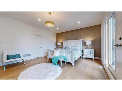 48 Miller Drive, Ancaster, ON - Indoor Photo Showing Bedroom